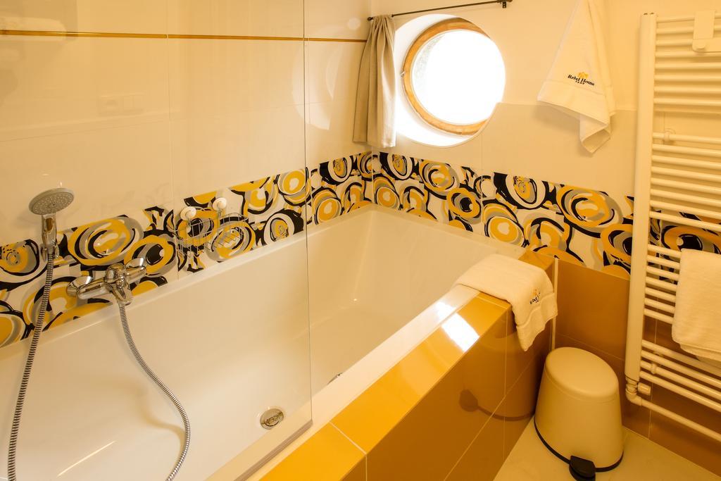 Rebel House Apartment Frydlant nad Ostravici Ngoại thất bức ảnh