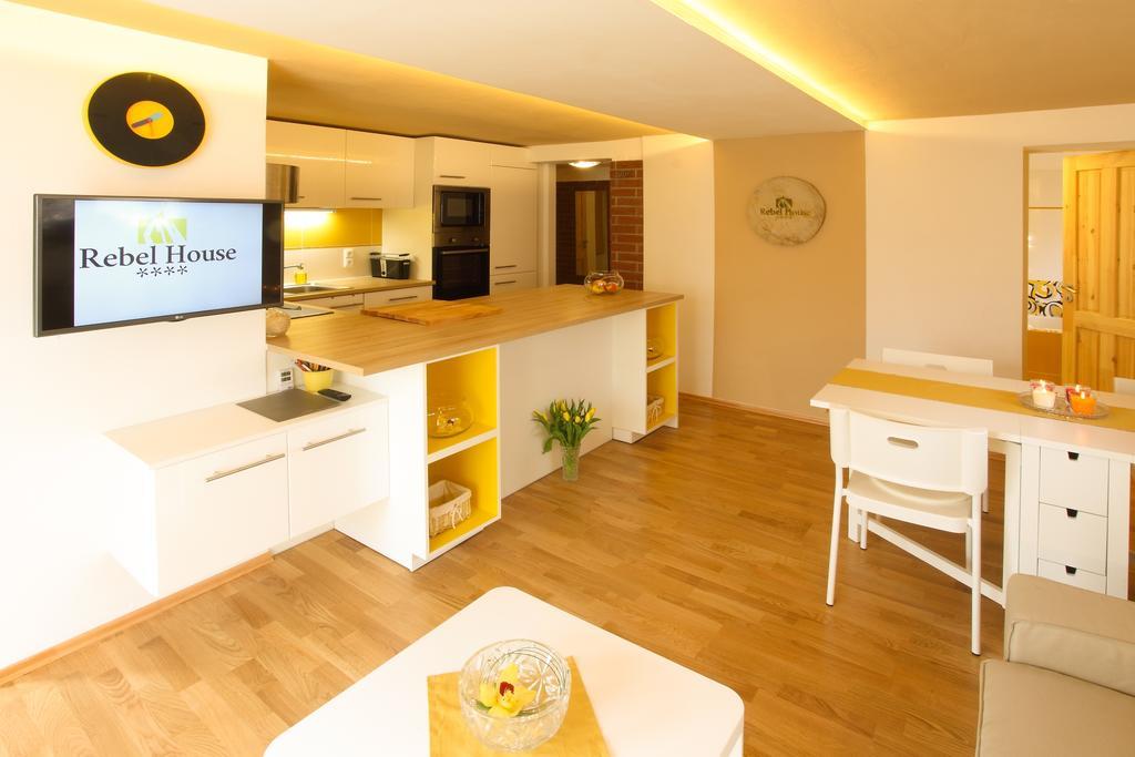 Rebel House Apartment Frydlant nad Ostravici Ngoại thất bức ảnh