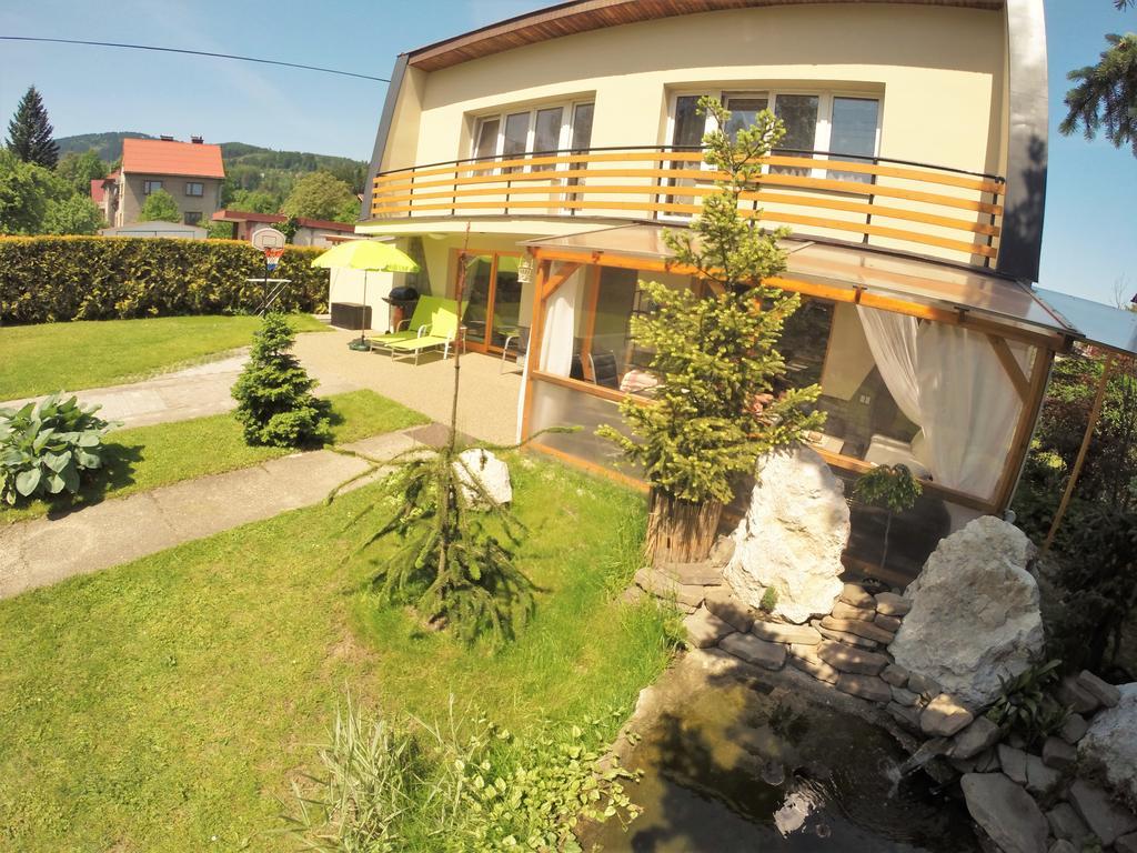 Rebel House Apartment Frydlant nad Ostravici Ngoại thất bức ảnh